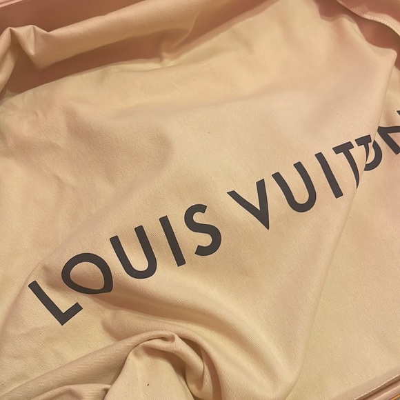 Louis Vuitton Never full Tote Bag - Picture 3 of 3